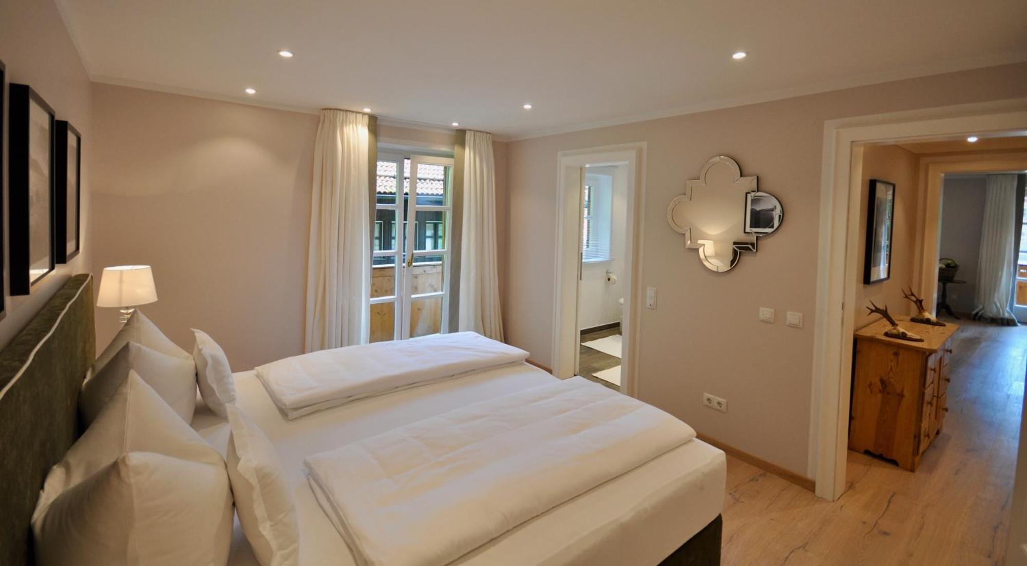 Bio Design Boutique Landhaus St Georg Bad Wiessee Room photo